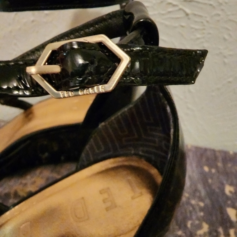 Ted Baker black strappy shoes size‎ 40 (9.5) - Picture 5 of 8